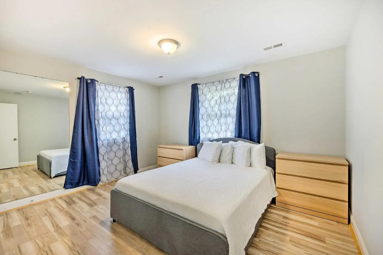 Richmond Home With Fire Pit - 12 Mi To Downtown